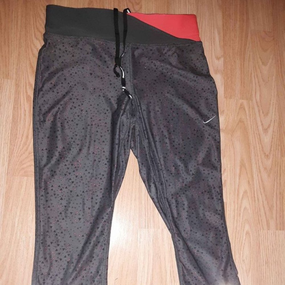 Nike Women's Gray Dri-FIT Running Capri Small
